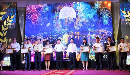 岘港市表彰42家做好劳动者照顾工作的企业 - ảnh 1